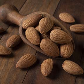 Çiğ Badem İçi Kg