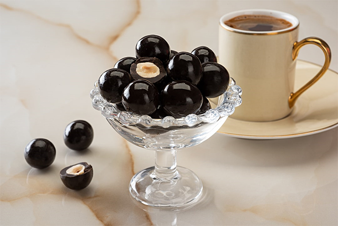 Bitter Çikolatalı Fındık Draje Kg